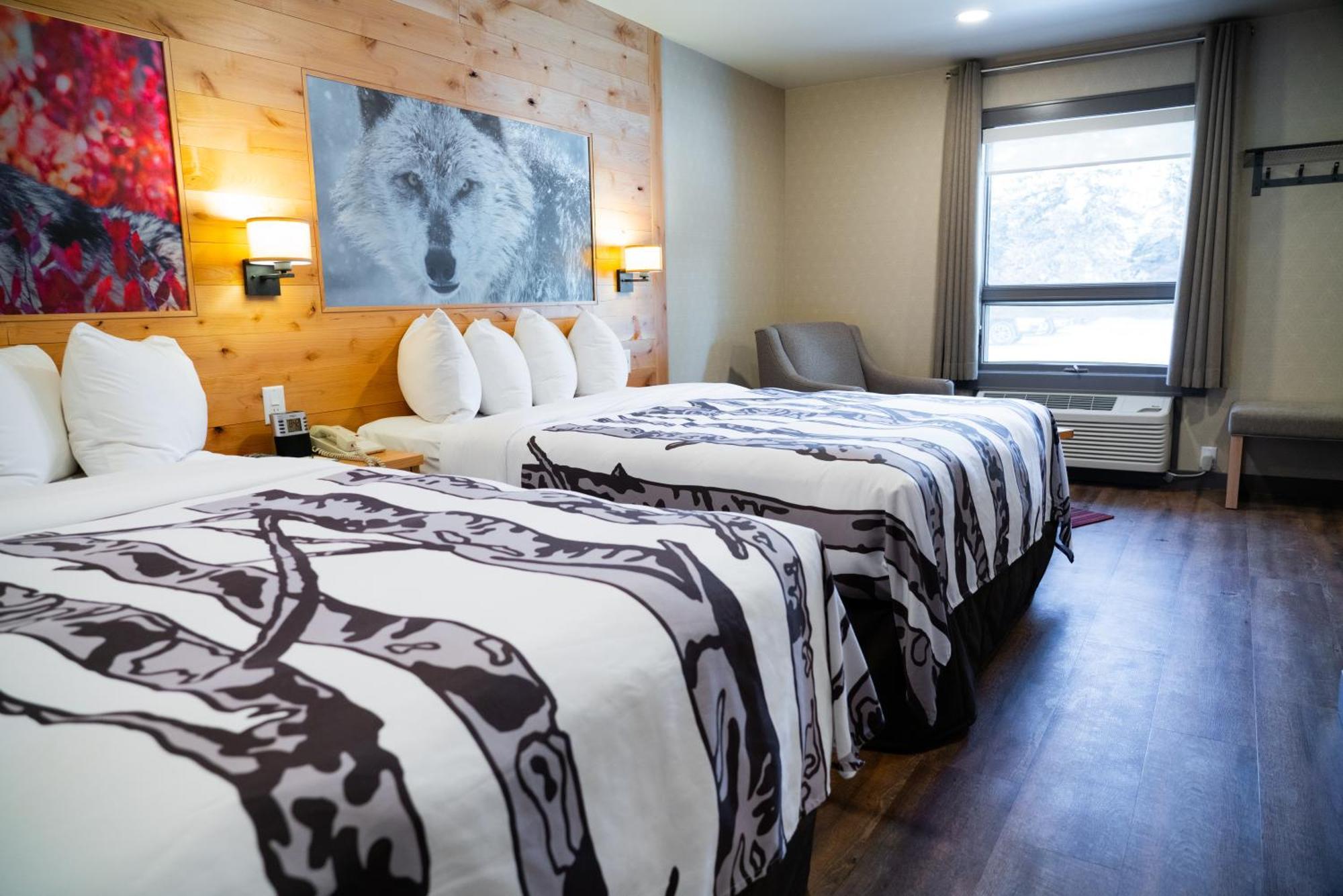 Junior Suite with Two Queen Beds,1220699911:JPEG