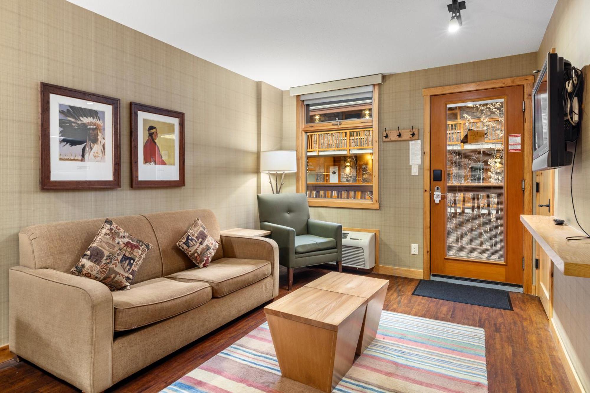 One-Bedroom Suite King Bed